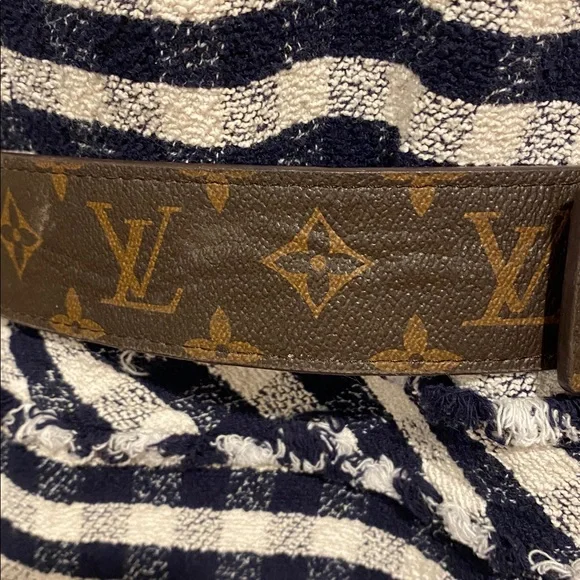 Monogrammed belt LV - Picture 2 of 7